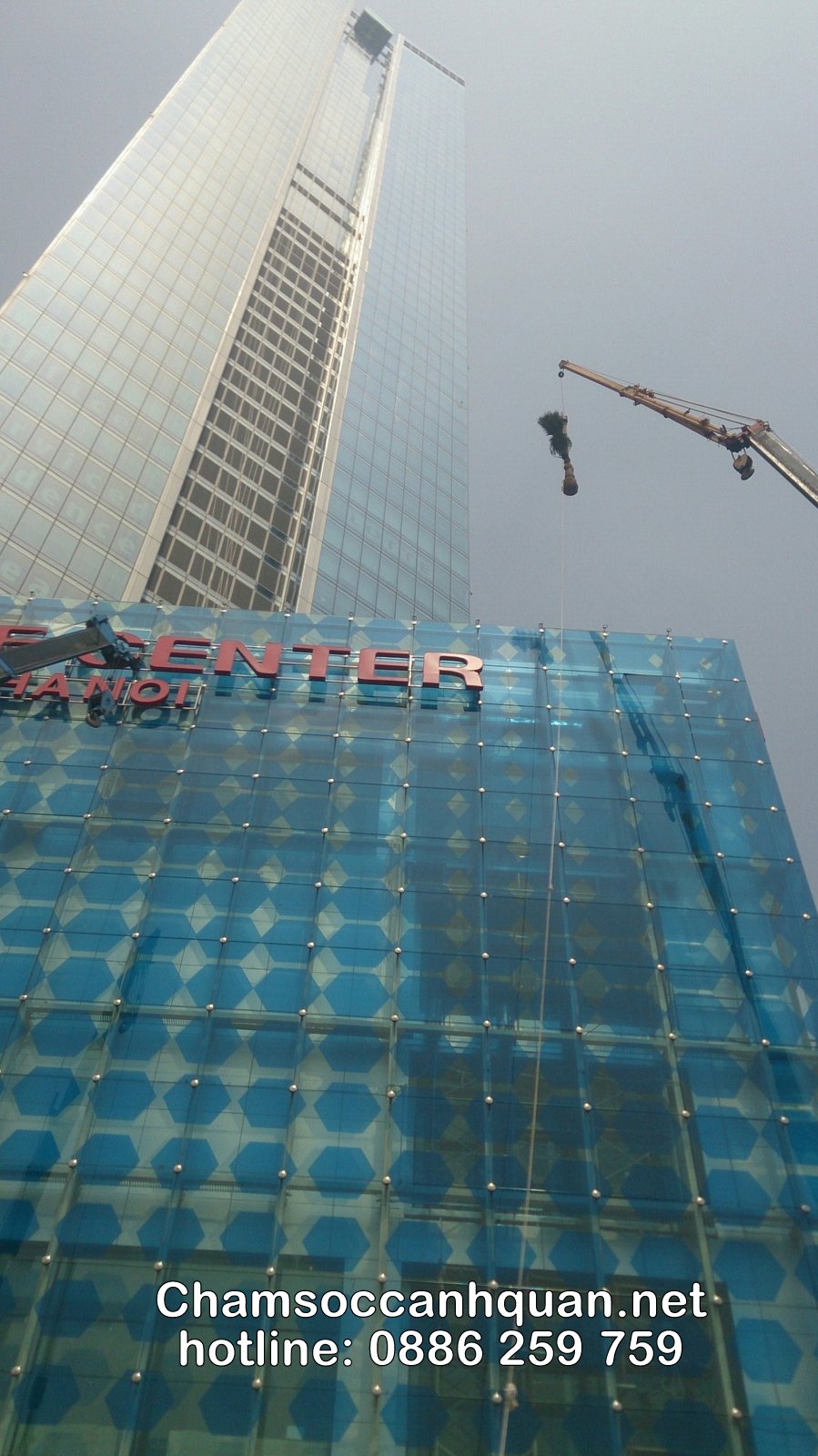 Thi công cảnh quan tầng tòa nhà Lotte Center Hà Nội